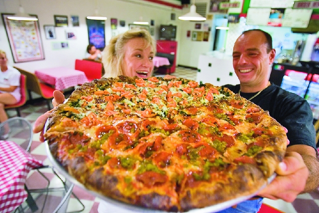 Rosario and Dana Zito at Giovanni's Pizzeria Rosario and Dana Zito at Giovanni's Pizzeria